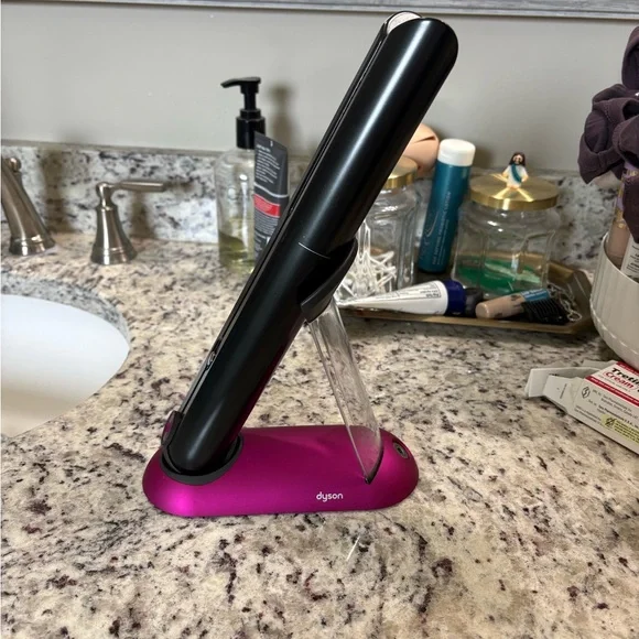 Dyson Black and Magenta Hair Tool - Picture 3 of 6